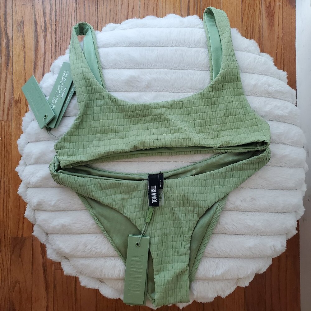 NEW Triangl Green Tank Ribbed/Scrunched Bikini Size Medium